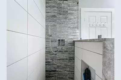 6210 6th Avenue S, Saint Petersburg, FL 33707 - Photo 23