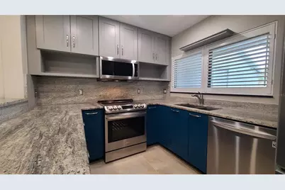 114 W Targa Court, Tampa, FL 33606 - Photo 9