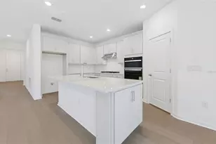 33425 Herds Hallow Wy, Wesley Chapel, FL 33545 - Photo 3