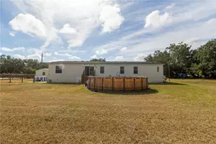 1306 Union Pacific Dr, Plant City, FL 33566 - Photo 9