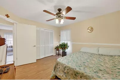 9410 Pebble Glen Avenue, Tampa, FL 33647 - Photo 25