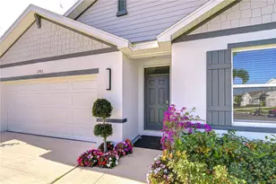 2763 Widewater Wy, Zephyrhills, FL 33541 - Photo 3