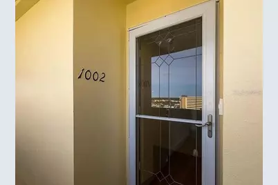 4775 Cove Circle #1002, Saint Petersburg, FL 33708 - Photo 3