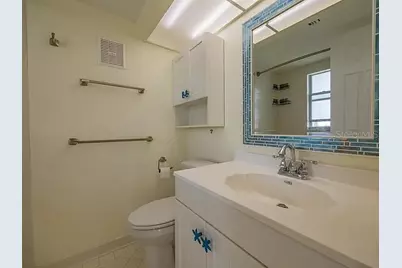 4775 Cove Circle #1002, Saint Petersburg, FL 33708 - Photo 25