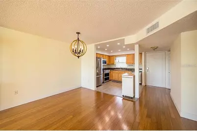 4775 Cove Circle #1002, Saint Petersburg, FL 33708 - Photo 11