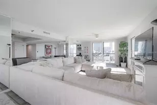 201 W Laurel St, Tampa, FL 33602 - Photo 9