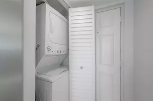 201 W Laurel St, Tampa, FL 33602 - Photo 29