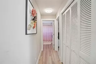 4909 Willow Ridge Terrace, Valrico, FL 33596 - Photo 35