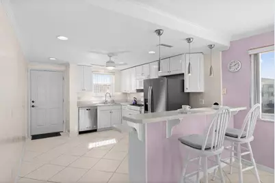 2960 59th Street S #215, Gulfport, FL 33707 - Photo 9