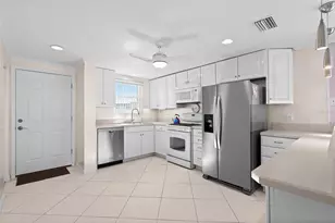 2960 59th Street S, Gulfport, FL 33707 - Photo 5