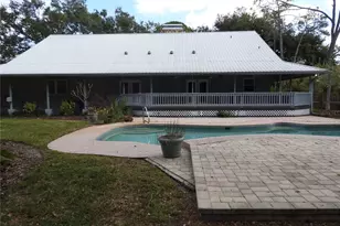 8308 Beasley Rd, Tampa, FL 33615 - Photo 15