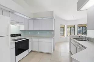 1724 E McKinley St, Hernando, FL 34442 - Photo 3