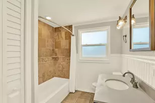 11404 N 52nd St, Tampa, FL 33617 - Photo 13