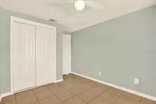 11404 N 52nd St, Tampa, FL 33617 - Photo 15