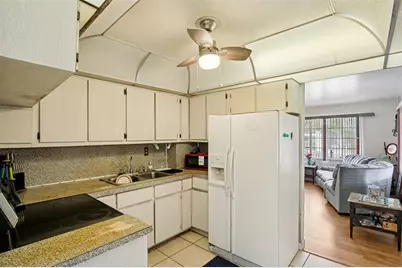 3074 Melrose Avenue S, Saint Petersburg, FL 33712 - Photo 7