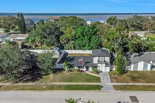 1008 Greenleaf Way, Tarpon Springs, FL 34689 - Photo 11