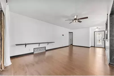 15204 Monet Drive, Tampa, FL 33613 - Photo 13