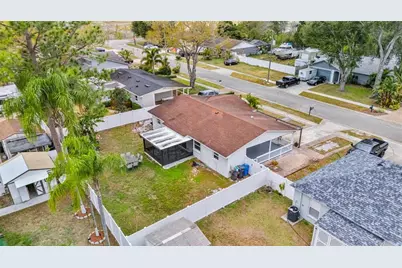 15204 Monet Drive, Tampa, FL 33613 - Photo 51