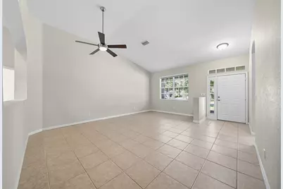 11724 Holly Creek Drive, Riverview, FL 33569 - Photo 7