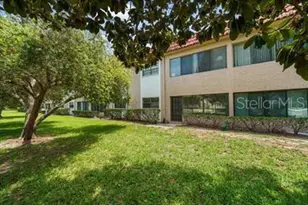 1750 Belleair Forest Dr, Belleair, FL 33756 - Photo 35