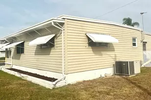 2000 E Bay Dr, Largo, FL 33771 - Photo 17