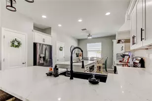 5647 Fisher Glen Loop, Wesley Chapel, FL 33545 - Photo 3