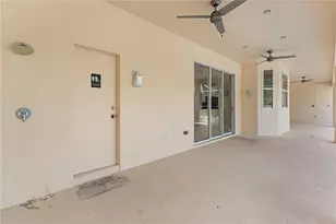 10239 Garden Alcove Dr, Tampa, FL 33647 - Photo 51