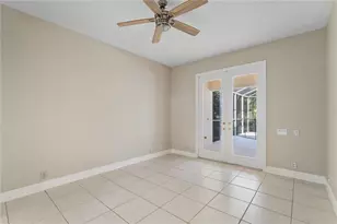 10239 Garden Alcove Dr, Tampa, FL 33647 - Photo 11