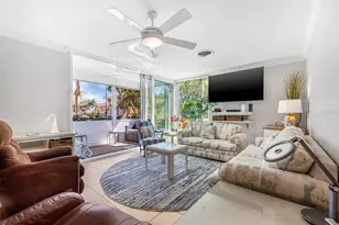 615 10th Ave NE, Saint Petersburg, FL 33701 - Photo 7