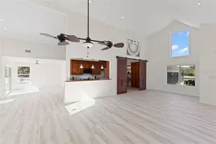 2138 Bayou Dr, Holiday, FL 34691 - Photo 7