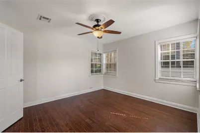 300 E Idlewild Avenue, Tampa, FL 33604 - Photo 29
