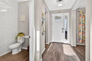 33805 Astoria Cir, Wesley Chapel, FL 33545 - Photo 7