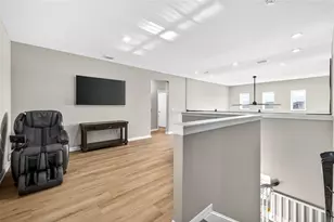 33805 Astoria Cir, Wesley Chapel, FL 33545 - Photo 35