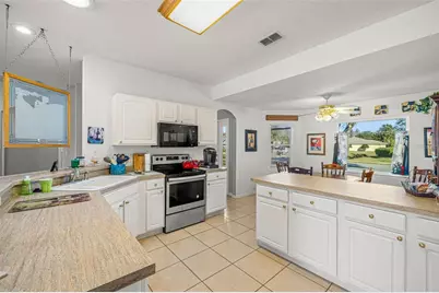 10545 Collar Drive, San Antonio, FL 33576 - Photo 11