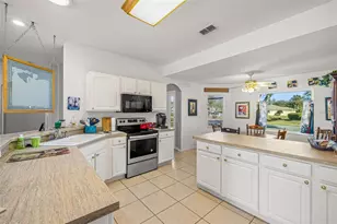 10545 Collar Dr, San Antonio, FL 33576 - Photo 11