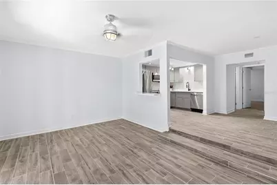 505 Plaza Seville Court #9, Treasure Island, FL 33706 - Photo 9