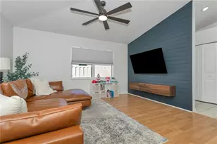 6647 68th St E, Bradenton, FL 34203 - Photo 3