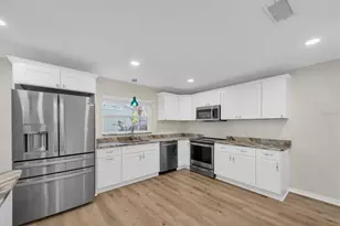13400 91st Ave, Seminole, FL 33776 - Photo 9