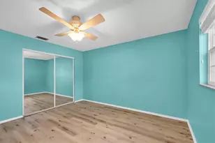 13400 91st Ave, Seminole, FL 33776 - Photo 15