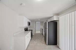 6204 Westport Dr, Port Richey, FL 34668 - Photo 9