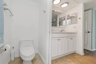 19111 Vista Bay Dr, Indian Shores, FL 33785 - Photo 29