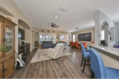1015 Emerald Dunes Drive, Sun City Center, FL 33573 - Photo 7