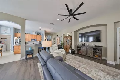 1015 Emerald Dunes Drive, Sun City Center, FL 33573 - Photo 9