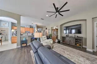 1015 Emerald Dunes Dr, Sun City Center, FL 33573 - Photo 9