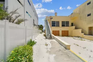 30 Gulf Blvd, Indian Rocks Beach, FL 33785 - Photo 9