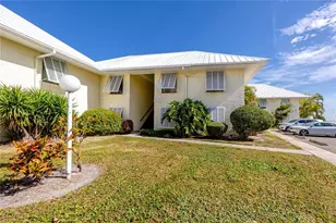 7310 Sunshine Skyway Ln S, Saint Petersburg, FL 33711 - Photo 11