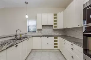 2403 Country Trails Dr, Safety Harbor, FL 34695 - Photo 15