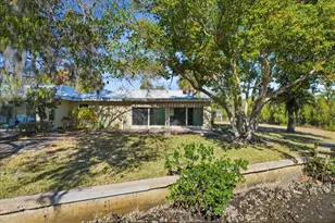 11372 W Bayshore Dr, Crystal River, FL 34429 - Photo 39