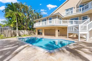 1902 Arrowhead Dr NE, Saint Petersburg, FL 33703 - Photo 43