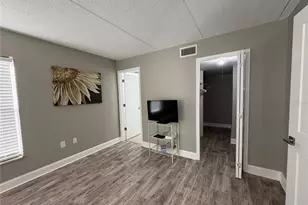 464 Paula Dr N, Dunedin, FL 34698 - Photo 11